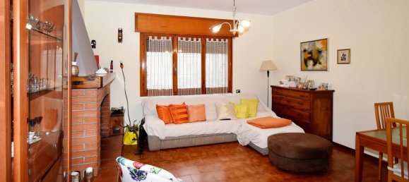 4-salle Villa à San Giuliano Milanese, Italy No. 19685 5