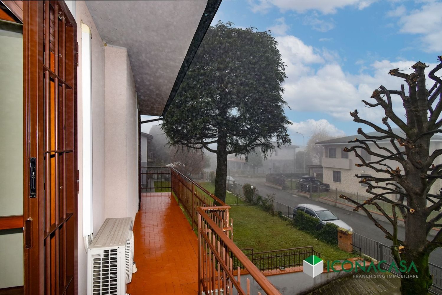 4-salle Villa à San Giuliano Milanese, Italy No. 19685