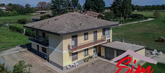 8 bedrooms Villa in Cameri, Italy No. 342046 2