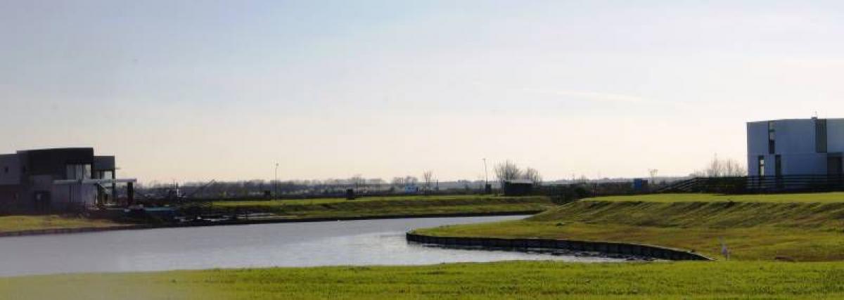  قطعة أرض في Escobar, Argentina رقم 39234