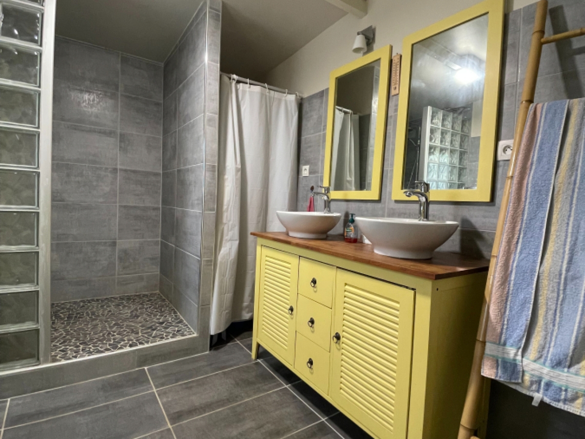 2 bedrooms House in Vernon, France No. 196811