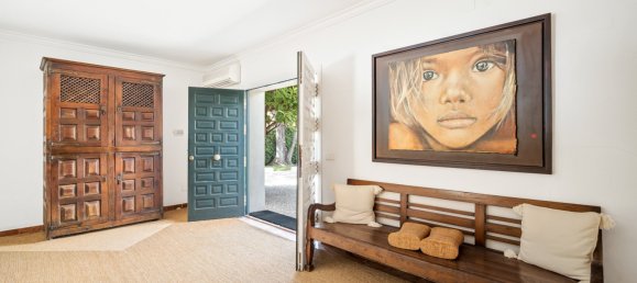 6 bedrooms Villa in Estepona, Spain No. 4643 4