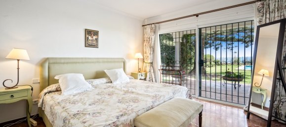 6 bedrooms Villa in Estepona, Spain No. 4643 14