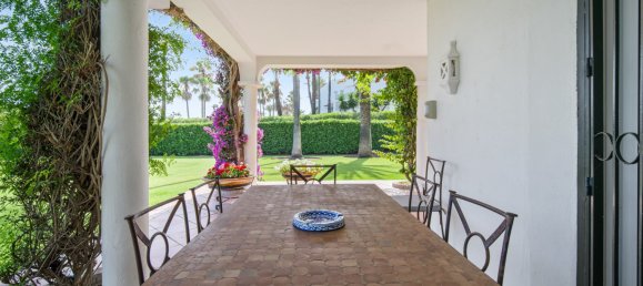 6 bedrooms Villa in Estepona, Spain No. 4643 28