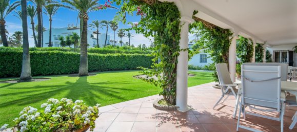 6 bedrooms Villa in Estepona, Spain No. 4643 30