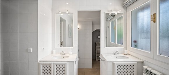 6 bedrooms Villa in Estepona, Spain No. 4643 21