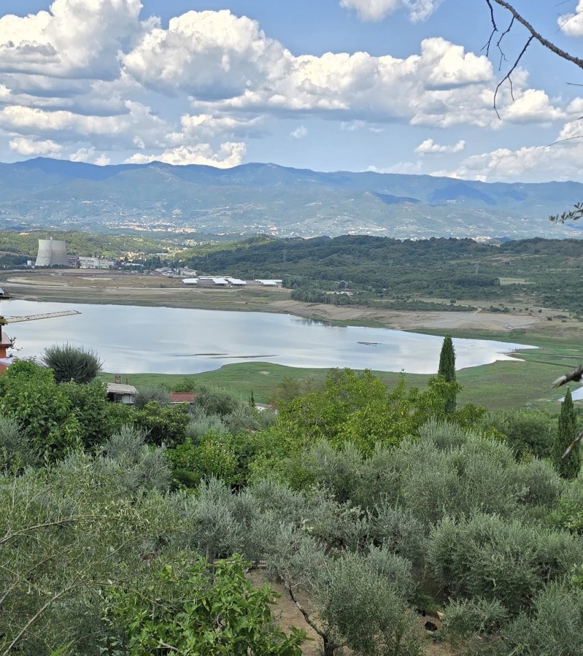 2 bedrooms Apartment in Cavriglia, Italy No. 309810