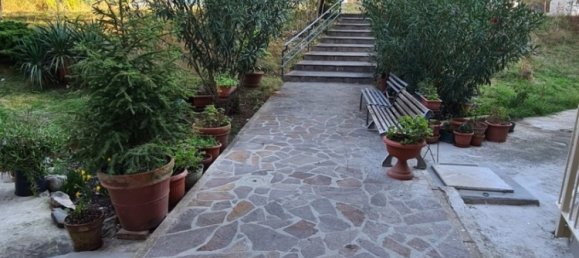 2 bedrooms Apartment in Cavriglia, Italy No. 309810 4