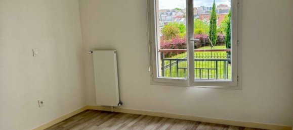 2 chambres Appartement à Rosny-sous-Bois, France No. 334219 10