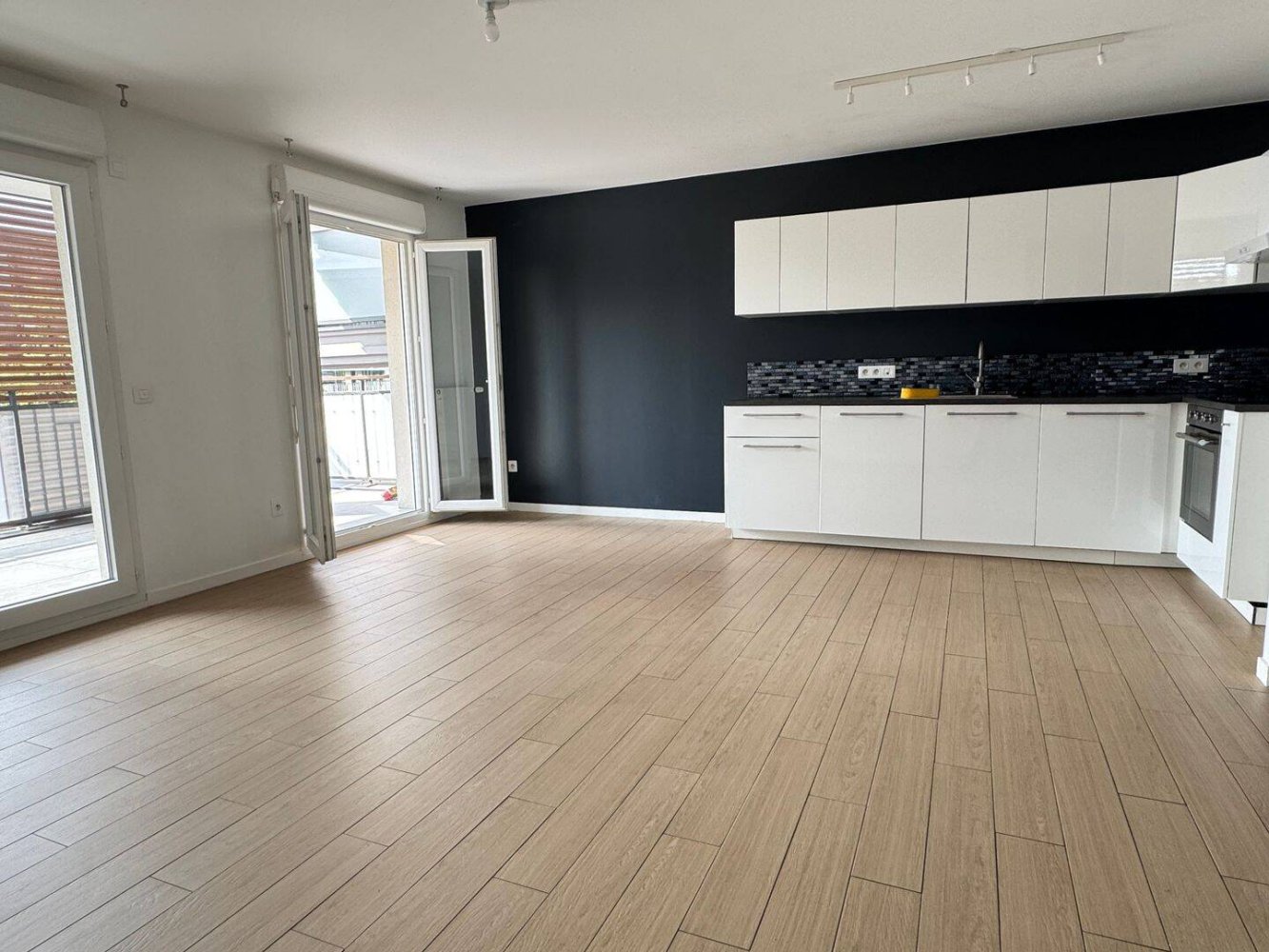 2 chambres Appartement à Rosny-sous-Bois, France No. 334219