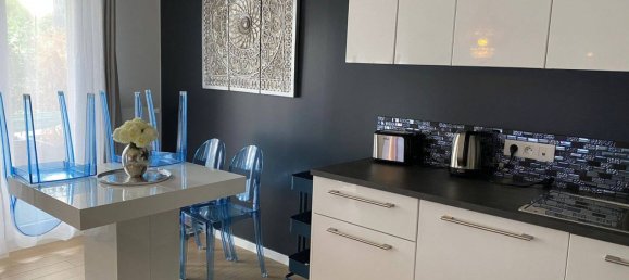 2 chambres Appartement à Rosny-sous-Bois, France No. 334219 3