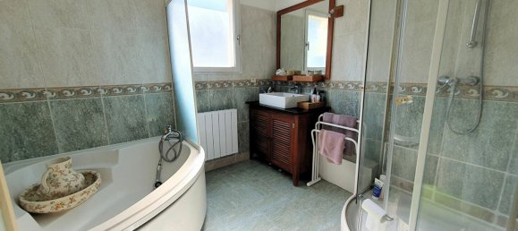 4 Schlafzimmer Haus in L'Hay-les-Roses, France, Nr. 151620 13