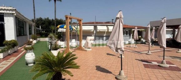 5 rooms Building in Giugliano in Campania, Italy No. 310772 15