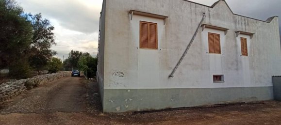 Вилла с 5 комнатами в Челье Мессапика, Италия № 37045 12