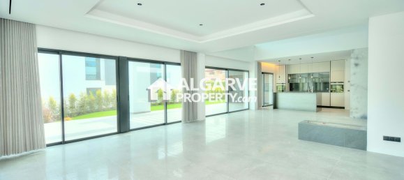 4 bedrooms House in Quarteira, Portugal No. 117874 2