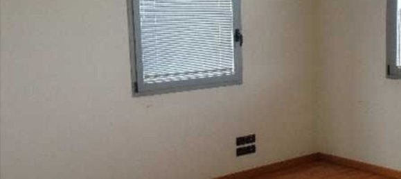 Офис 180м² в Ваццола, Италия № 169566 4