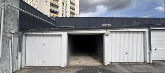 Parking in Limoges, France No. 310509 3