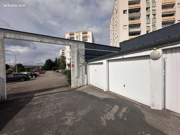  Parking in Limoges, France No. 310509