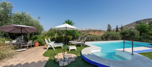 4 bedrooms House in Coin, Spain No. 276659 6