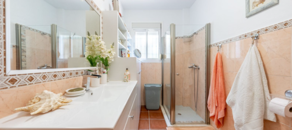 4 bedrooms House in Coin, Spain No. 276659 34