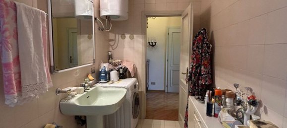 Apartamento de 4 dormitorios en Reggio Emilia, Italy No. 315975 12