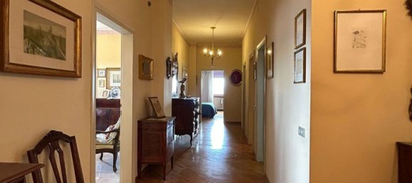 Apartamento de 4 dormitorios en Reggio Emilia, Italy No. 315975 20