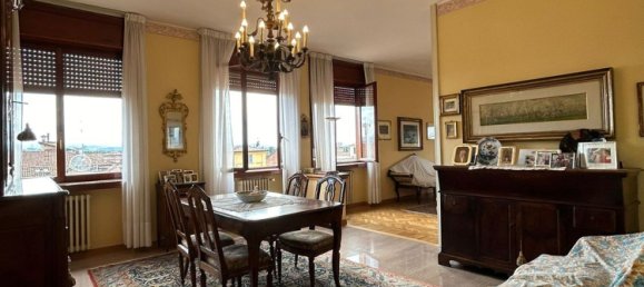 Apartamento de 4 dormitorios en Reggio Emilia, Italy No. 315975 9