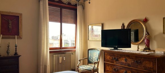 Apartamento de 4 dormitorios en Reggio Emilia, Italy No. 315975 4