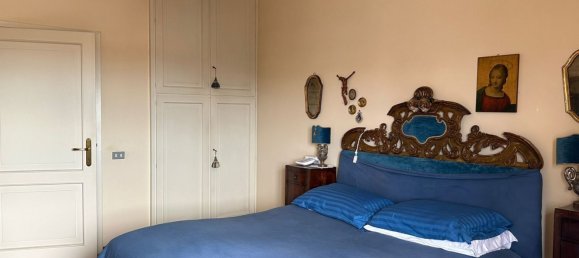 Apartamento de 4 dormitorios en Reggio Emilia, Italy No. 315975 2
