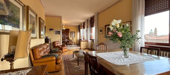 Apartamento de 4 dormitorios en Reggio Emilia, Italy No. 315975 6