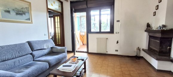 4-Zimmer Wohnung in Arezzo, Italy, Nr. 281381 2