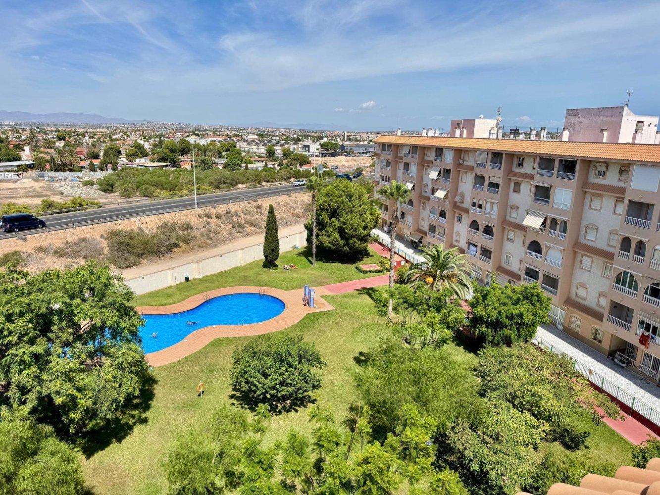 2 chambres penthouse à vendre à Torrevieja, Alicante, Valencian Community, Spain № 369880