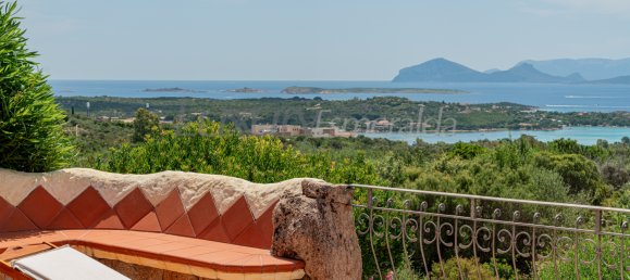 Villa de 5 dormitorios en Arzachena, Italy No. 64909 4