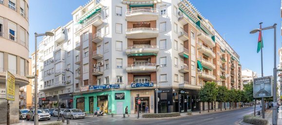 4 غرف نوم شقة في Granada, Spain رقم 108600 2