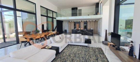 4 bedrooms Villa in Faro, Portugal No. 129068 6