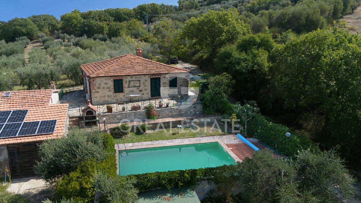 2 bedrooms Apartment in Castiglione d'Orcia, Italy No. 320322