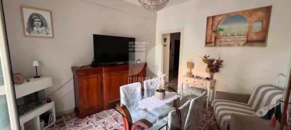 Квартира с 2 спальнями в Мантуя, Италия № 353825 2