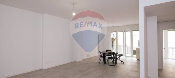 3 Schlafzimmer Wohnung in Bergamo, Italy, Nr. 52587 4