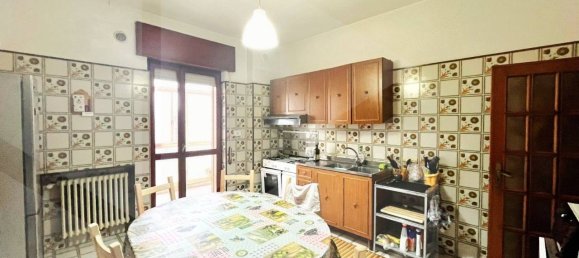 5-Zimmer Wohnung in Bari, Italy, Nr. 22872 12