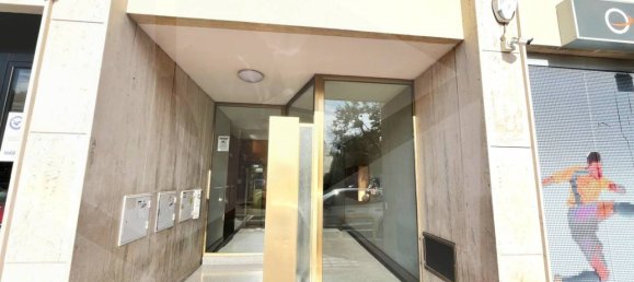 5-Zimmer Wohnung in Bari, Italy, Nr. 22872 21