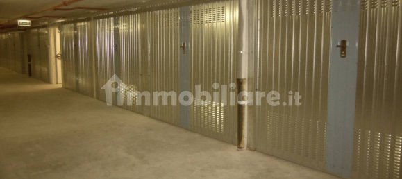 Гараж 15м² в Монца, Италия № 53617 8