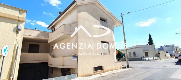 5 rooms House in Melissano, Italy No. 267747 3