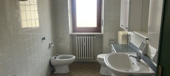 Apartamento de 4 habitaciónes en Alba, Italy No. 306964 12