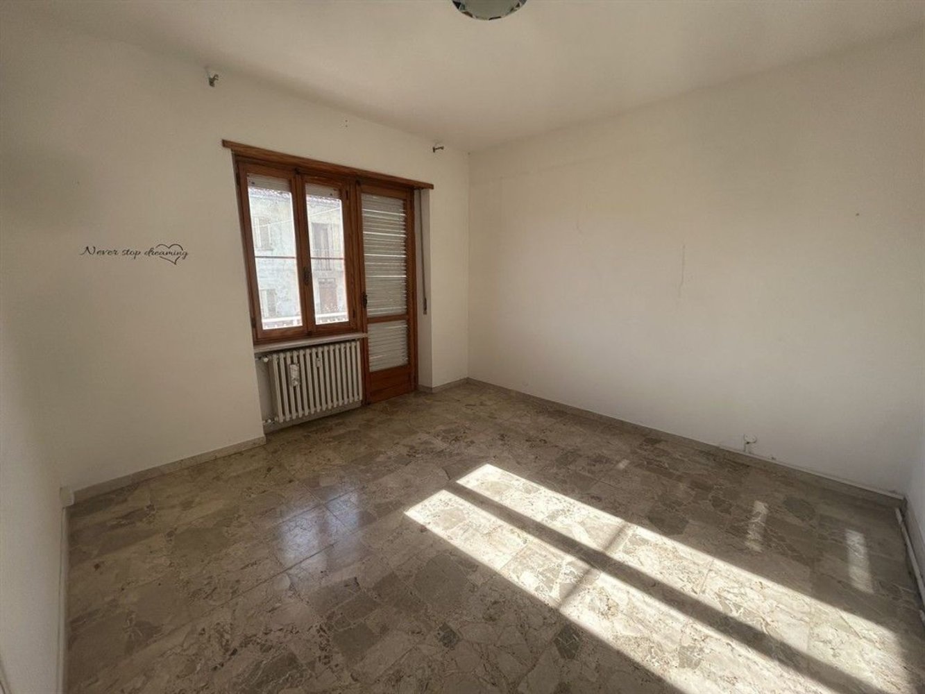 Apartamento de 4 habitaciónes en Alba, Italy No. 306964