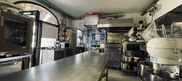 Propiedad comercial de 2 habitaciónes en Poggio a Caiano, Italy No. 356220 23