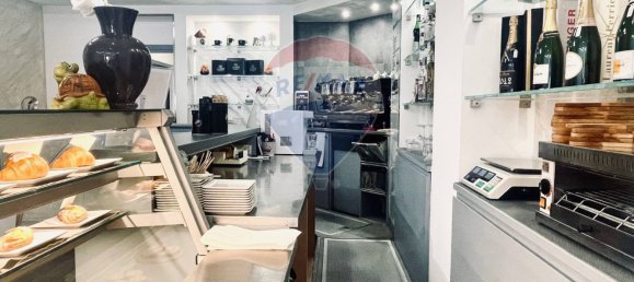 Propiedad comercial de 2 habitaciónes en Poggio a Caiano, Italy No. 356220 12