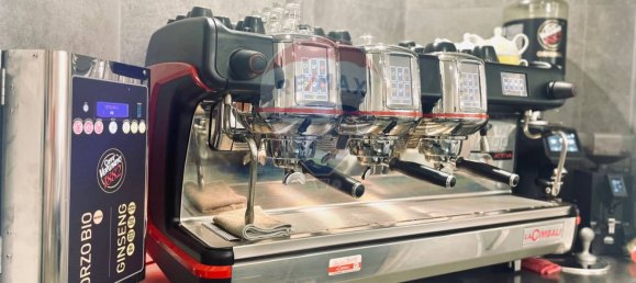 Propiedad comercial de 2 habitaciónes en Poggio a Caiano, Italy No. 356220 20