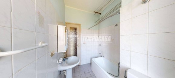 1 bedroom Apartment in Turin, Italy No. 301593 6