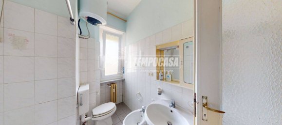 1 bedroom Apartment in Turin, Italy No. 301593 5