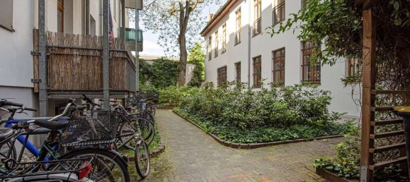 Apartamento de 4 habitaciónes en Mitte, Germany No. 9919 8